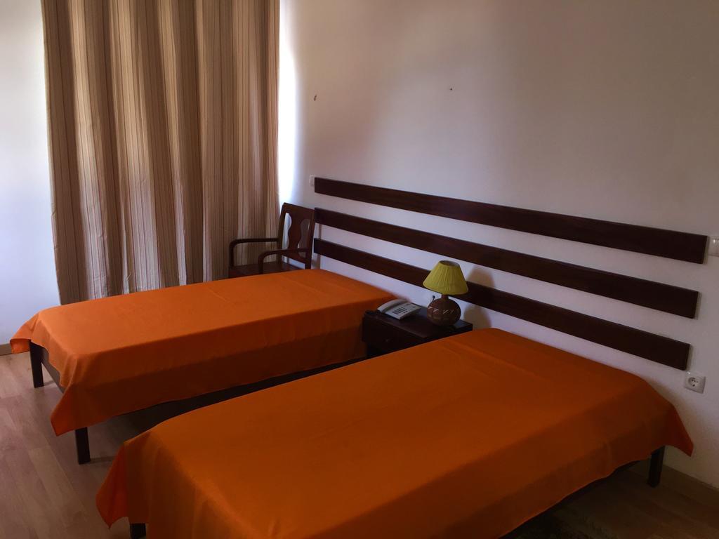 Bed And Breakfast Residencial Maravilha Mindelo Esterno foto